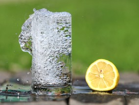 自然健康水与流金水的奥秘自然健康水和流金水的区别